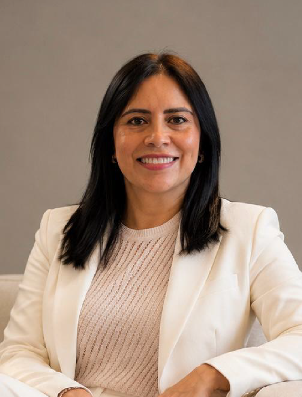 Julia Ruiz, Directora Regional de Regulación de Enlace Profesional de Consultores